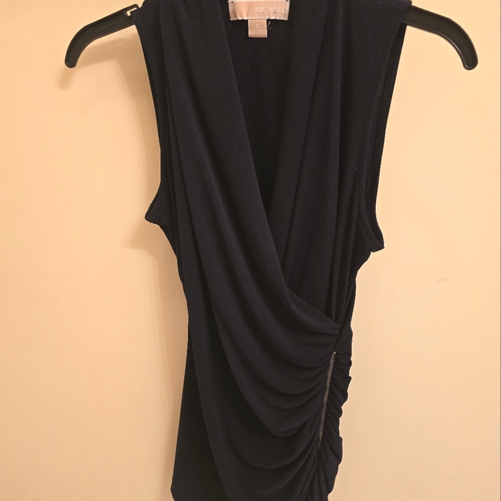 Michael Kors S navy blue, sleeveless blouse with side zipper